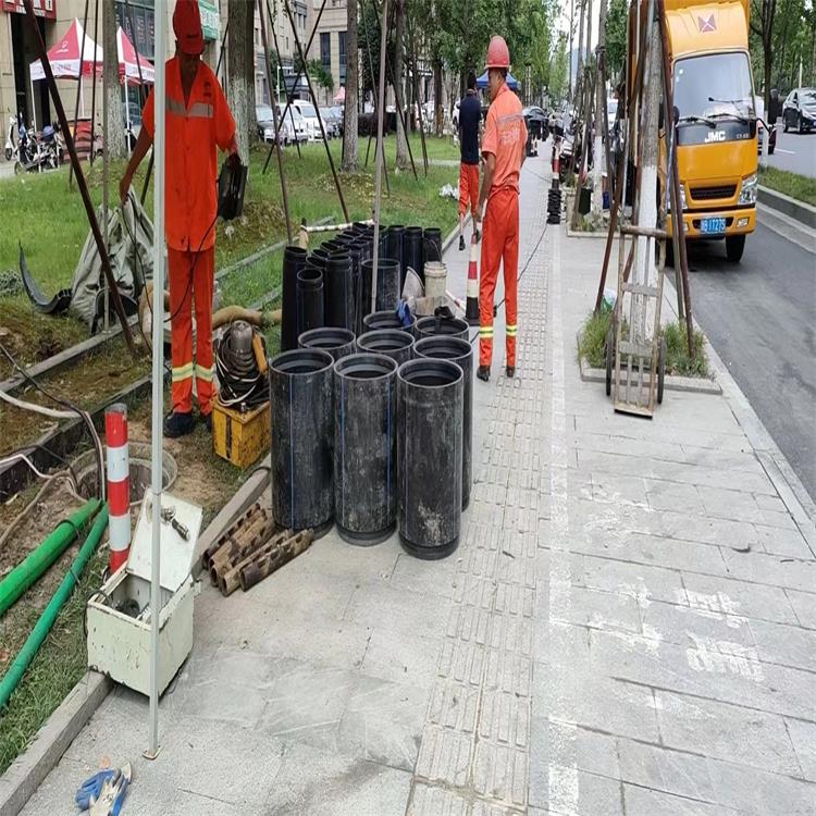 白鹭湖管理区管道短管置换修复